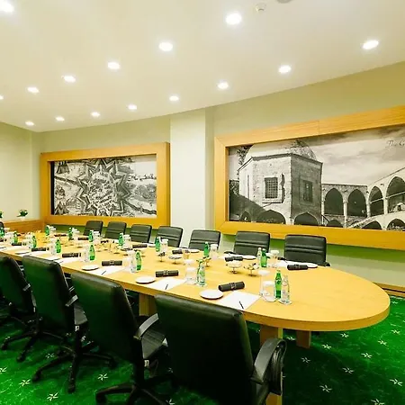 Grand Pasha Luxury & Casino מלון 5*