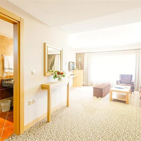 Grand Pasha Luxury & Casino 5* Никосия