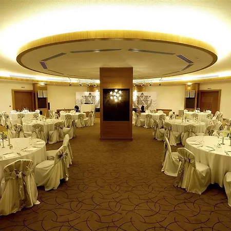 Hotell Grand Pasha Luxury & Casino