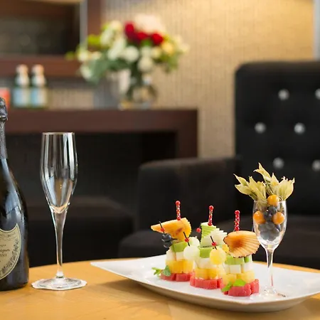 Готель Grand Pasha Luxury & Casino