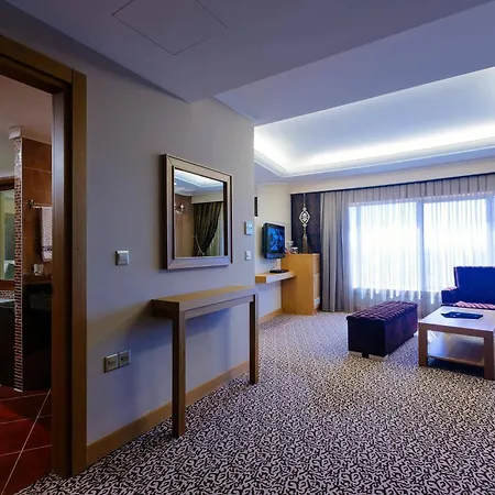 Grand Pasha Luxury & Casino Ξενοδοχείο