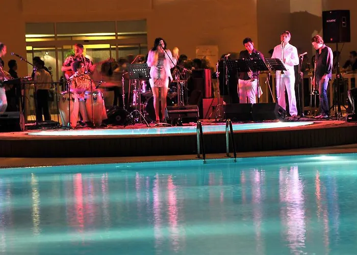 מלון Grand Pasha Luxury & Casino