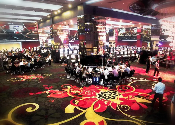 מלון Grand Pasha Luxury & Casino 5*