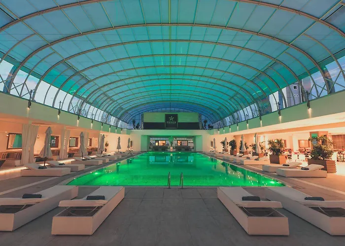 מלון Grand Pasha Luxury & Casino